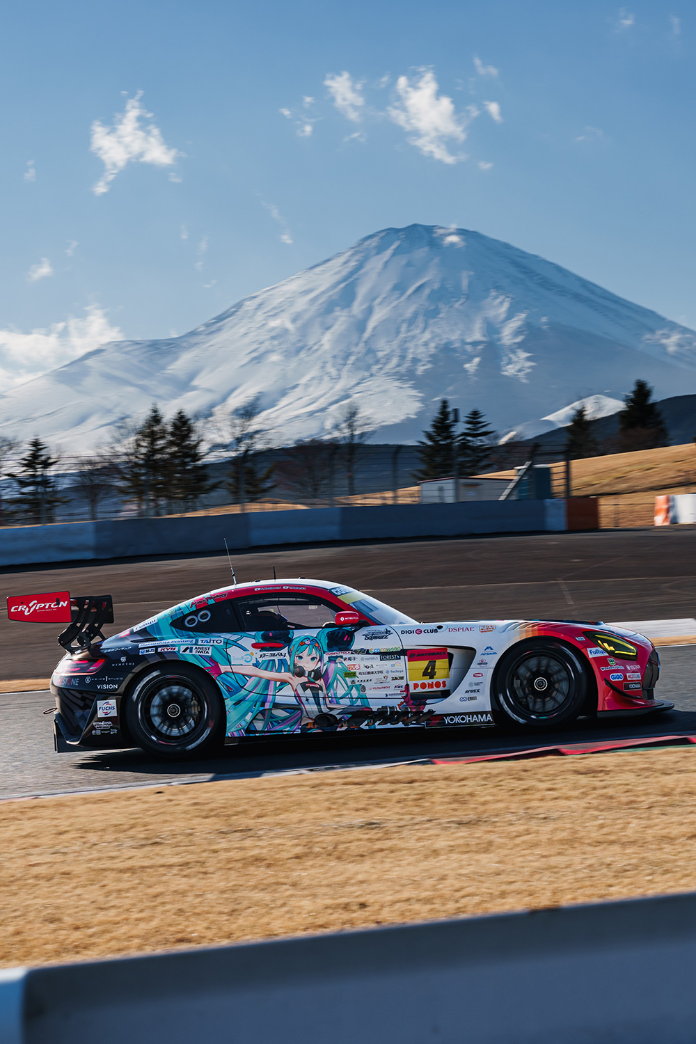 GSR展示決定！「グッドスマイル 初音ミク AMG」展示＆サポーターズ登場